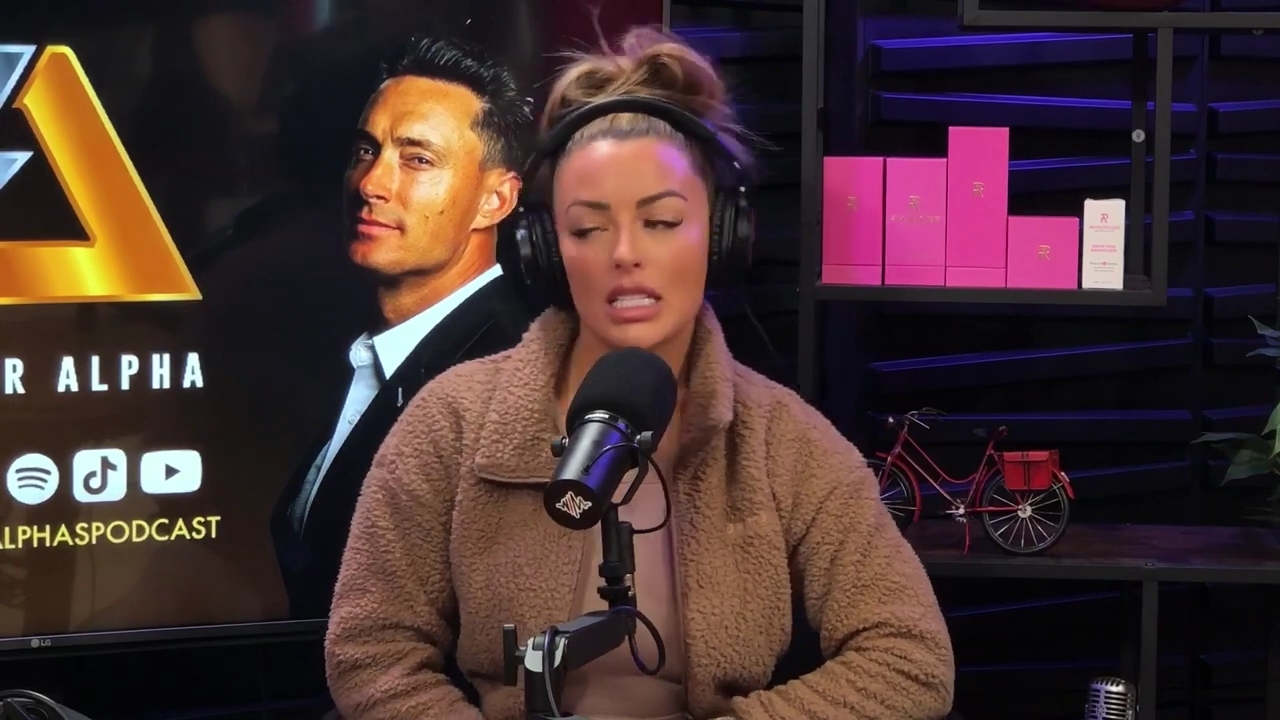 x2mate_com-Ep_13_-_Power_Alphas_Podcast__Love_Languages___28Mandy_Saccomanno__mp42177.jpg
