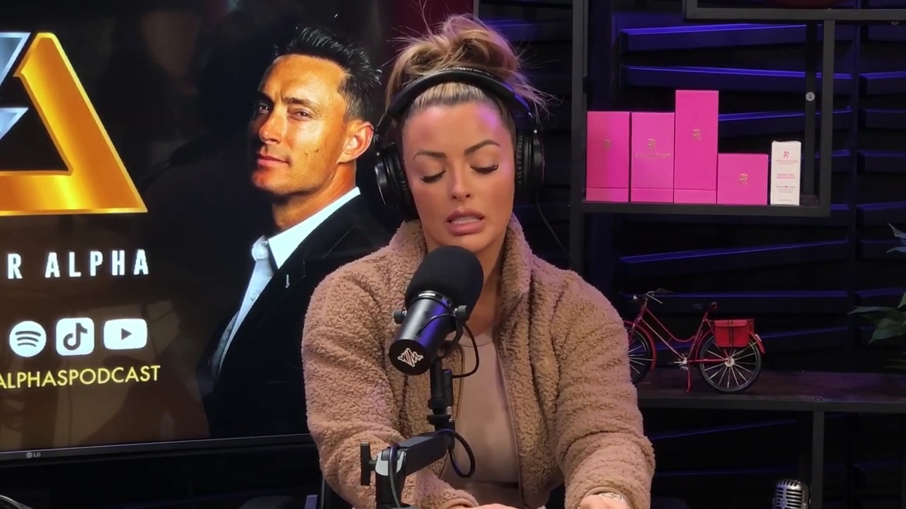 x2mate_com-Ep_13_-_Power_Alphas_Podcast__Love_Languages___28Mandy_Saccomanno__mp42212.jpg