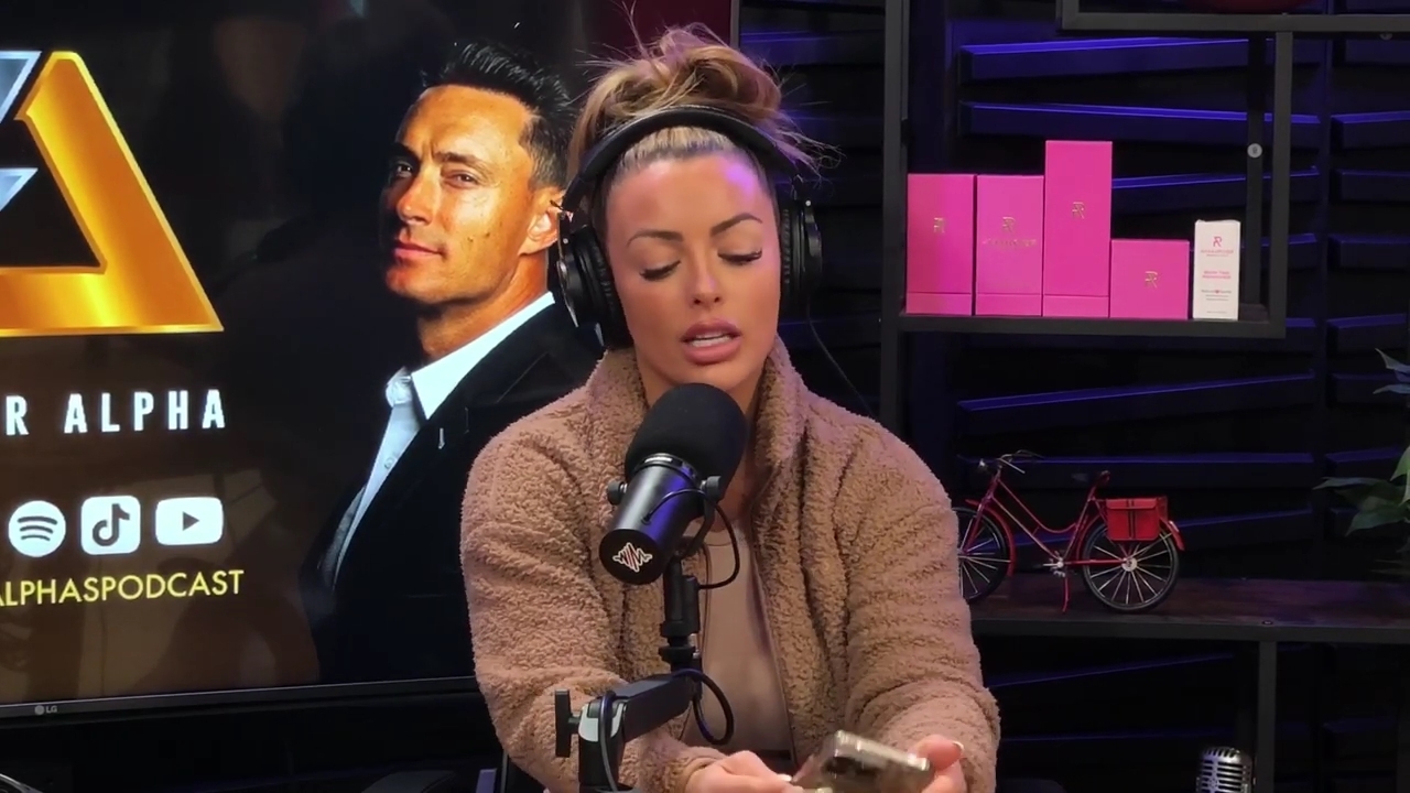x2mate_com-Ep_13_-_Power_Alphas_Podcast__Love_Languages___28Mandy_Saccomanno__mp42226.jpg