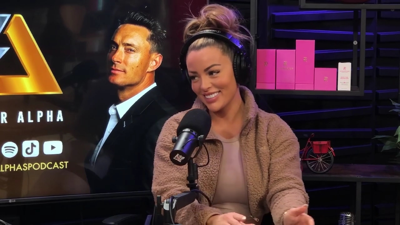 x2mate_com-Ep_13_-_Power_Alphas_Podcast__Love_Languages___28Mandy_Saccomanno__mp42233.jpg