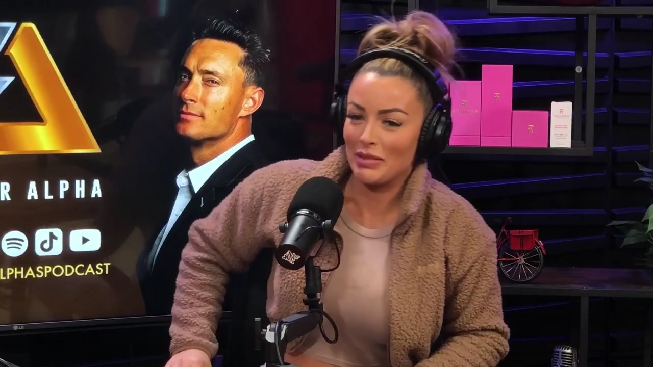 x2mate_com-Ep_13_-_Power_Alphas_Podcast__Love_Languages___28Mandy_Saccomanno__mp42245.jpg