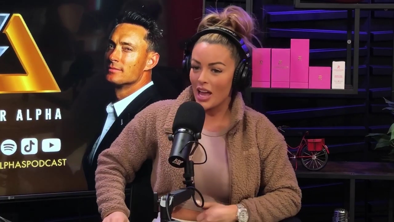 x2mate_com-Ep_13_-_Power_Alphas_Podcast__Love_Languages___28Mandy_Saccomanno__mp42246.jpg