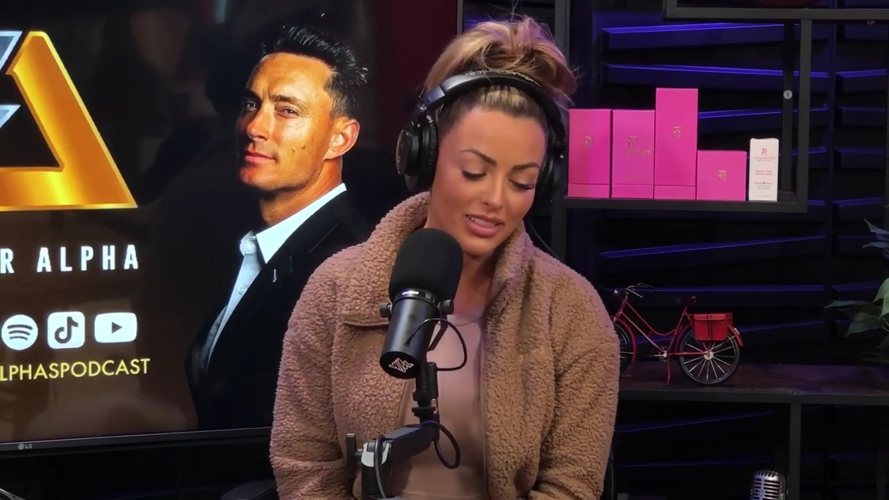 x2mate_com-Ep_13_-_Power_Alphas_Podcast__Love_Languages___28Mandy_Saccomanno__mp42249.jpg