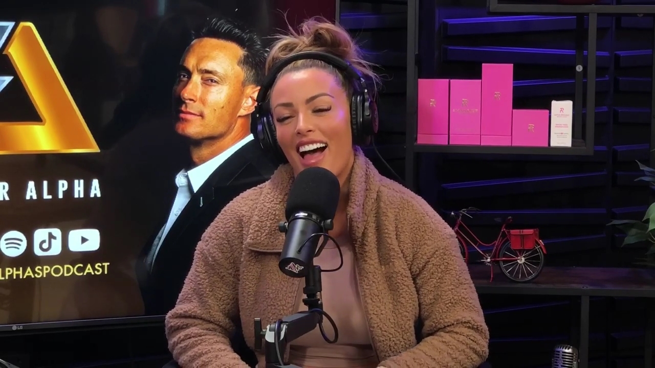 x2mate_com-Ep_13_-_Power_Alphas_Podcast__Love_Languages___28Mandy_Saccomanno__mp42259.jpg