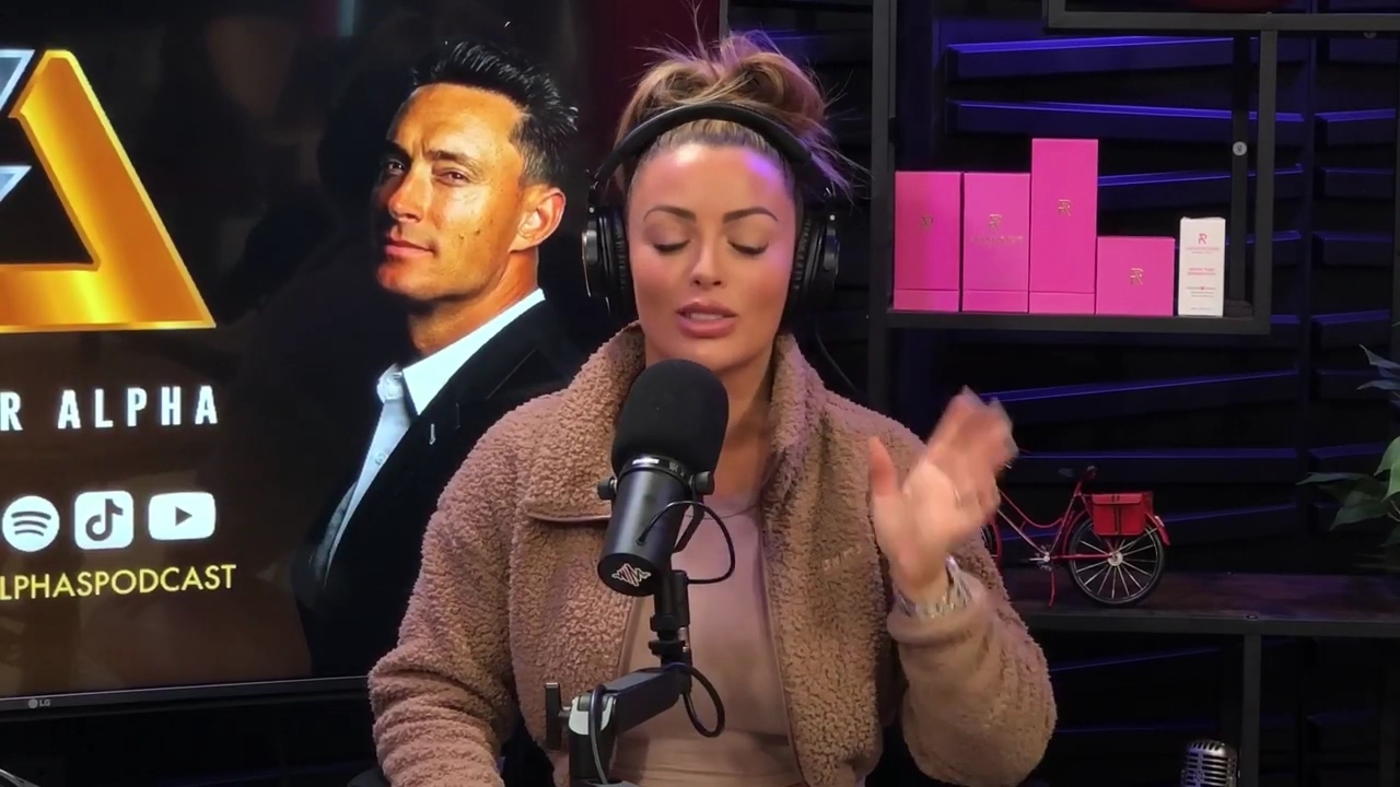 x2mate_com-Ep_13_-_Power_Alphas_Podcast__Love_Languages___28Mandy_Saccomanno__mp42277.jpg