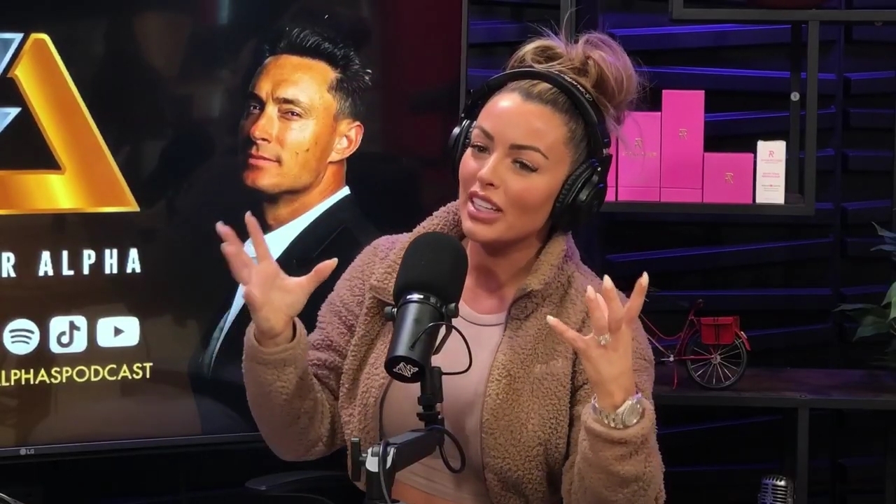 x2mate_com-Ep_13_-_Power_Alphas_Podcast__Love_Languages___28Mandy_Saccomanno__mp42317.jpg