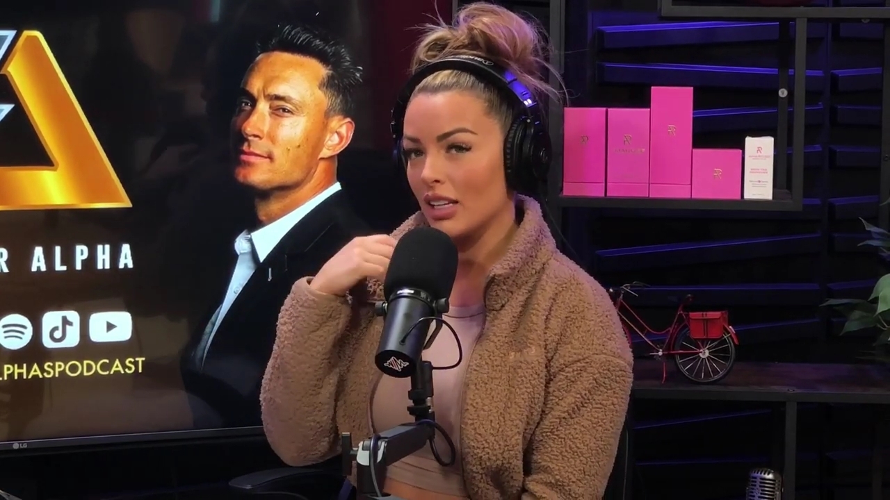 x2mate_com-Ep_13_-_Power_Alphas_Podcast__Love_Languages___28Mandy_Saccomanno__mp42368.jpg