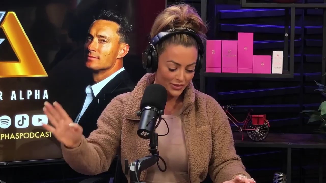 x2mate_com-Ep_13_-_Power_Alphas_Podcast__Love_Languages___28Mandy_Saccomanno__mp42397.jpg
