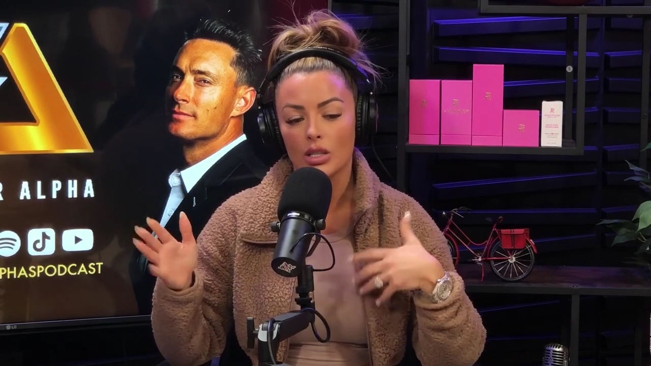 x2mate_com-Ep_13_-_Power_Alphas_Podcast__Love_Languages___28Mandy_Saccomanno__mp42441.jpg