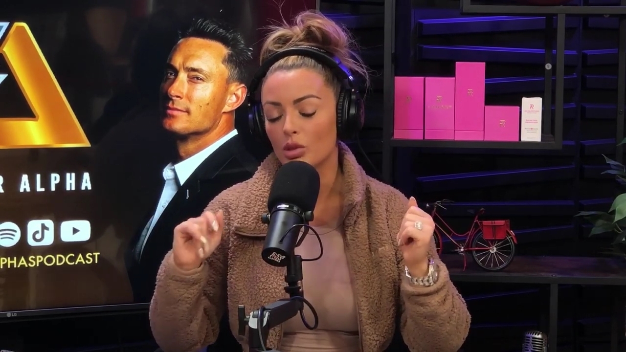 x2mate_com-Ep_13_-_Power_Alphas_Podcast__Love_Languages___28Mandy_Saccomanno__mp42444.jpg