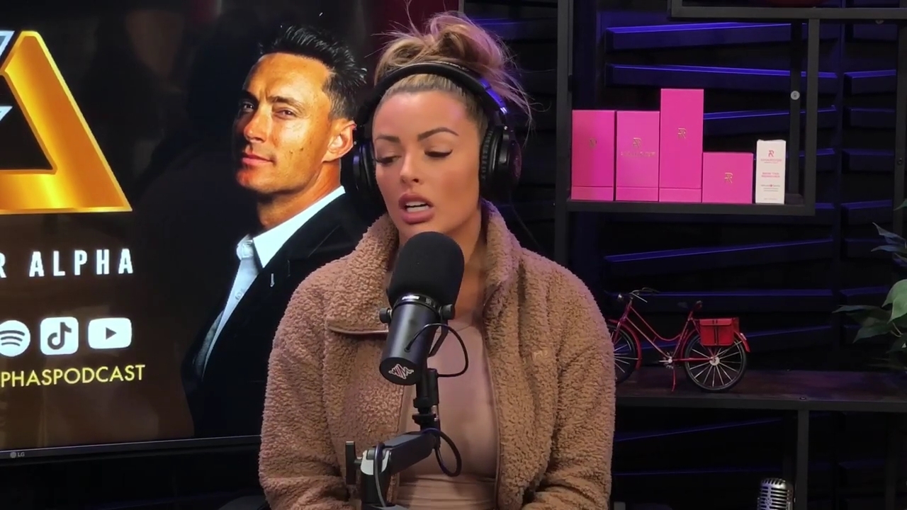 x2mate_com-Ep_13_-_Power_Alphas_Podcast__Love_Languages___28Mandy_Saccomanno__mp42458.jpg