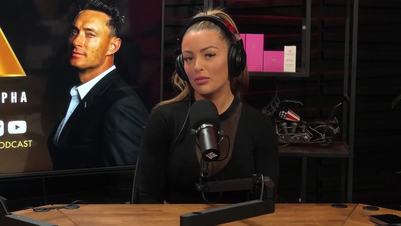 x2mate_com-Ep_14_-_Power_Alphas_Podcast__Super_Bowl2C_Taylor_Swift2C_Travis_Kelce___Mandy_Rose__mp42495.jpg