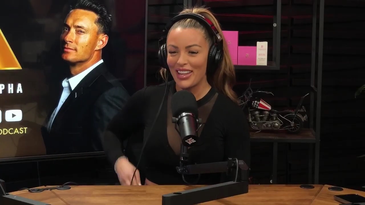 x2mate_com-Ep_14_-_Power_Alphas_Podcast__Super_Bowl2C_Taylor_Swift2C_Travis_Kelce___Mandy_Rose__mp42531.jpg