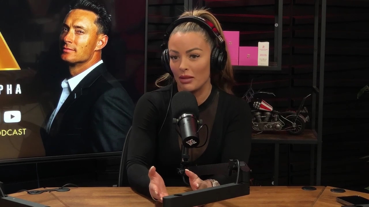 x2mate_com-Ep_14_-_Power_Alphas_Podcast__Super_Bowl2C_Taylor_Swift2C_Travis_Kelce___Mandy_Rose__mp42649.jpg