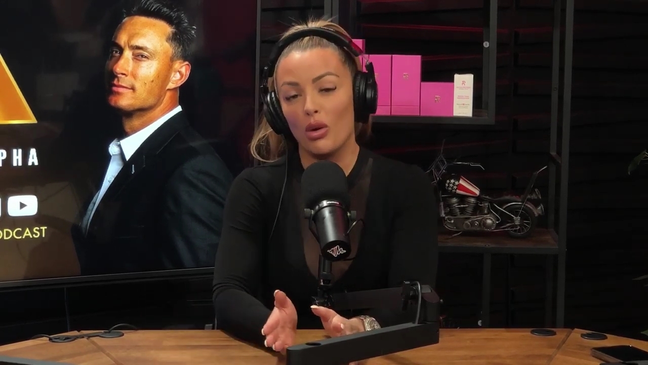 x2mate_com-Ep_14_-_Power_Alphas_Podcast__Super_Bowl2C_Taylor_Swift2C_Travis_Kelce___Mandy_Rose__mp42653.jpg