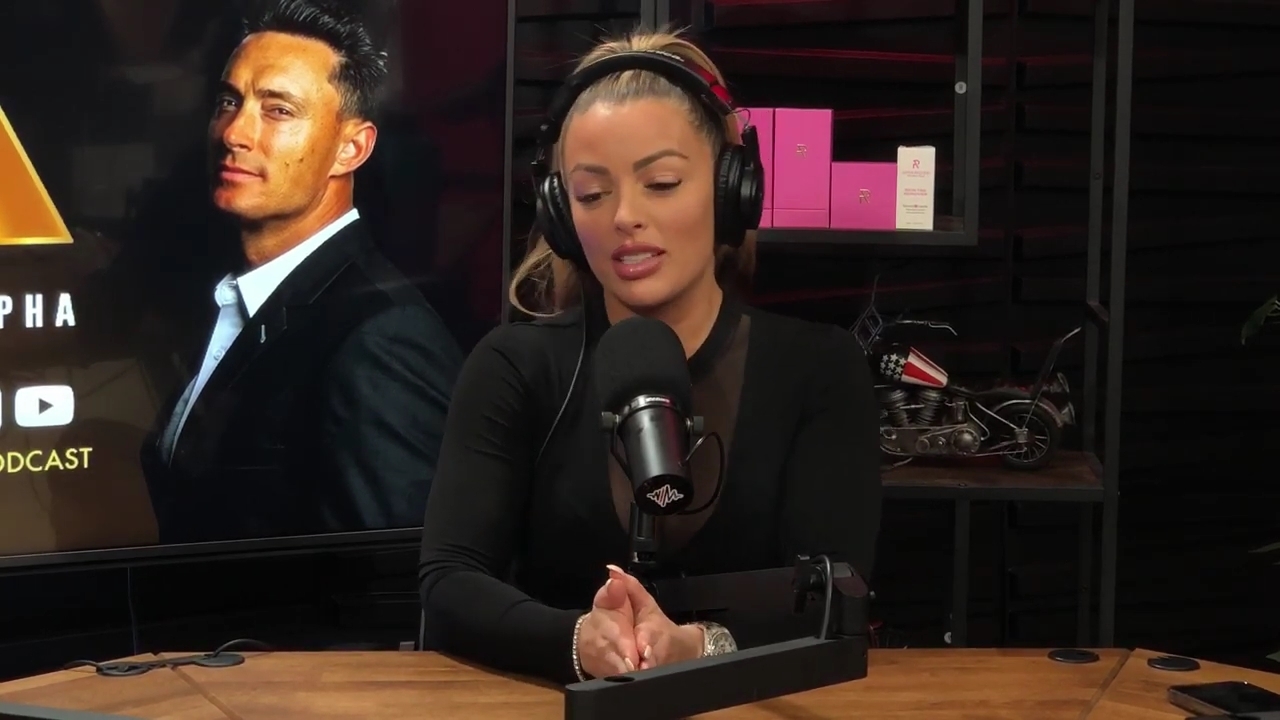 x2mate_com-Ep_14_-_Power_Alphas_Podcast__Super_Bowl2C_Taylor_Swift2C_Travis_Kelce___Mandy_Rose__mp42657.jpg