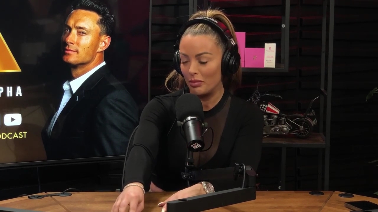 x2mate_com-Ep_14_-_Power_Alphas_Podcast__Super_Bowl2C_Taylor_Swift2C_Travis_Kelce___Mandy_Rose__mp42667.jpg