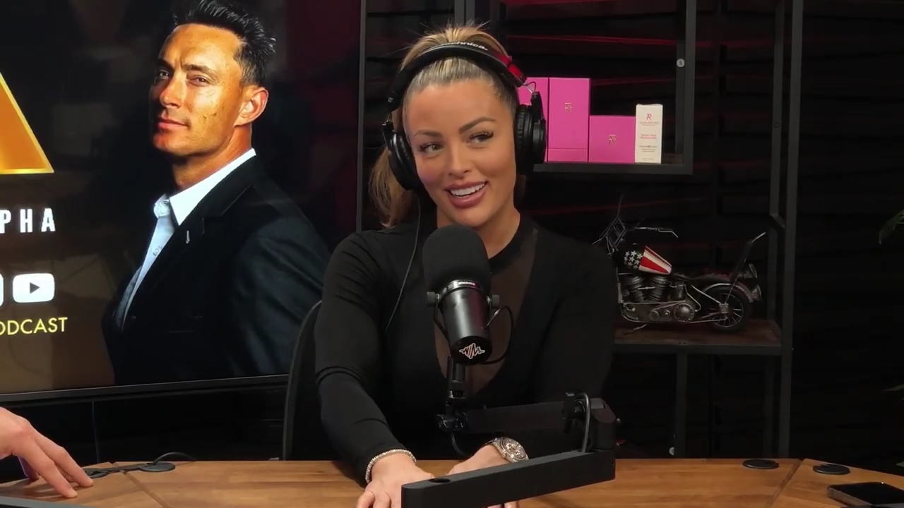 x2mate_com-Ep_14_-_Power_Alphas_Podcast__Super_Bowl2C_Taylor_Swift2C_Travis_Kelce___Mandy_Rose__mp42757.jpg