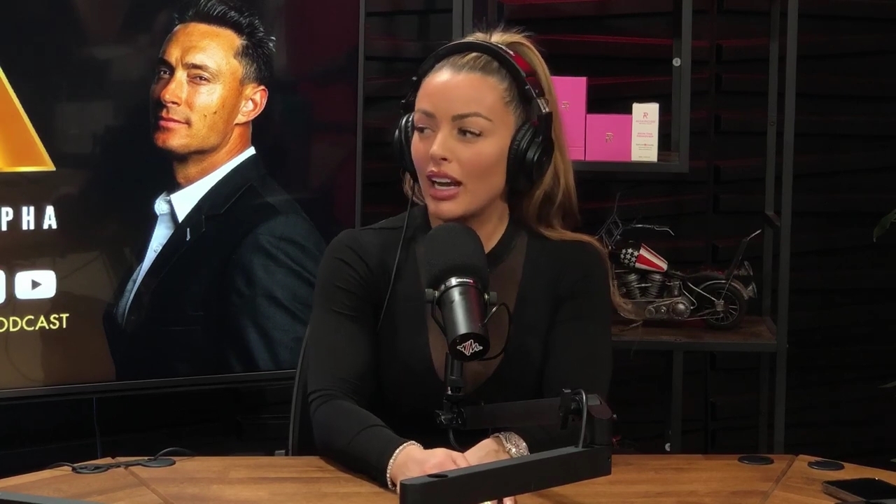 x2mate_com-Ep_14_-_Power_Alphas_Podcast__Super_Bowl2C_Taylor_Swift2C_Travis_Kelce___Mandy_Rose__mp42770.jpg