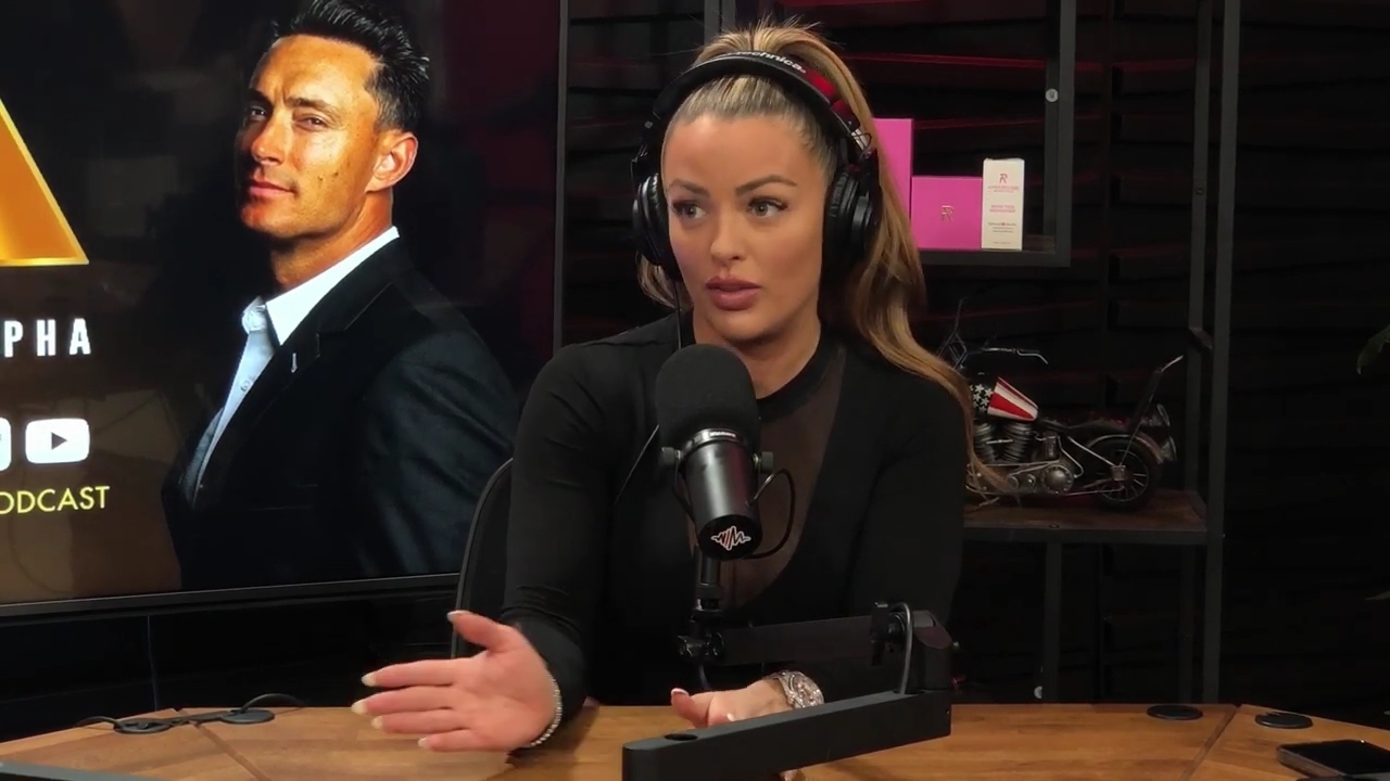 x2mate_com-Ep_14_-_Power_Alphas_Podcast__Super_Bowl2C_Taylor_Swift2C_Travis_Kelce___Mandy_Rose__mp42779.jpg