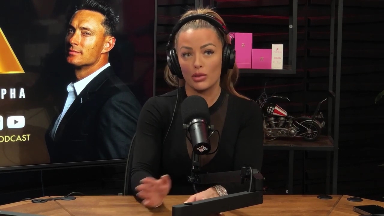 x2mate_com-Ep_14_-_Power_Alphas_Podcast__Super_Bowl2C_Taylor_Swift2C_Travis_Kelce___Mandy_Rose__mp42781.jpg