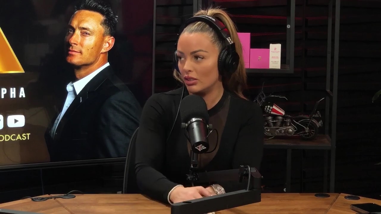 x2mate_com-Ep_14_-_Power_Alphas_Podcast__Super_Bowl2C_Taylor_Swift2C_Travis_Kelce___Mandy_Rose__mp42785.jpg