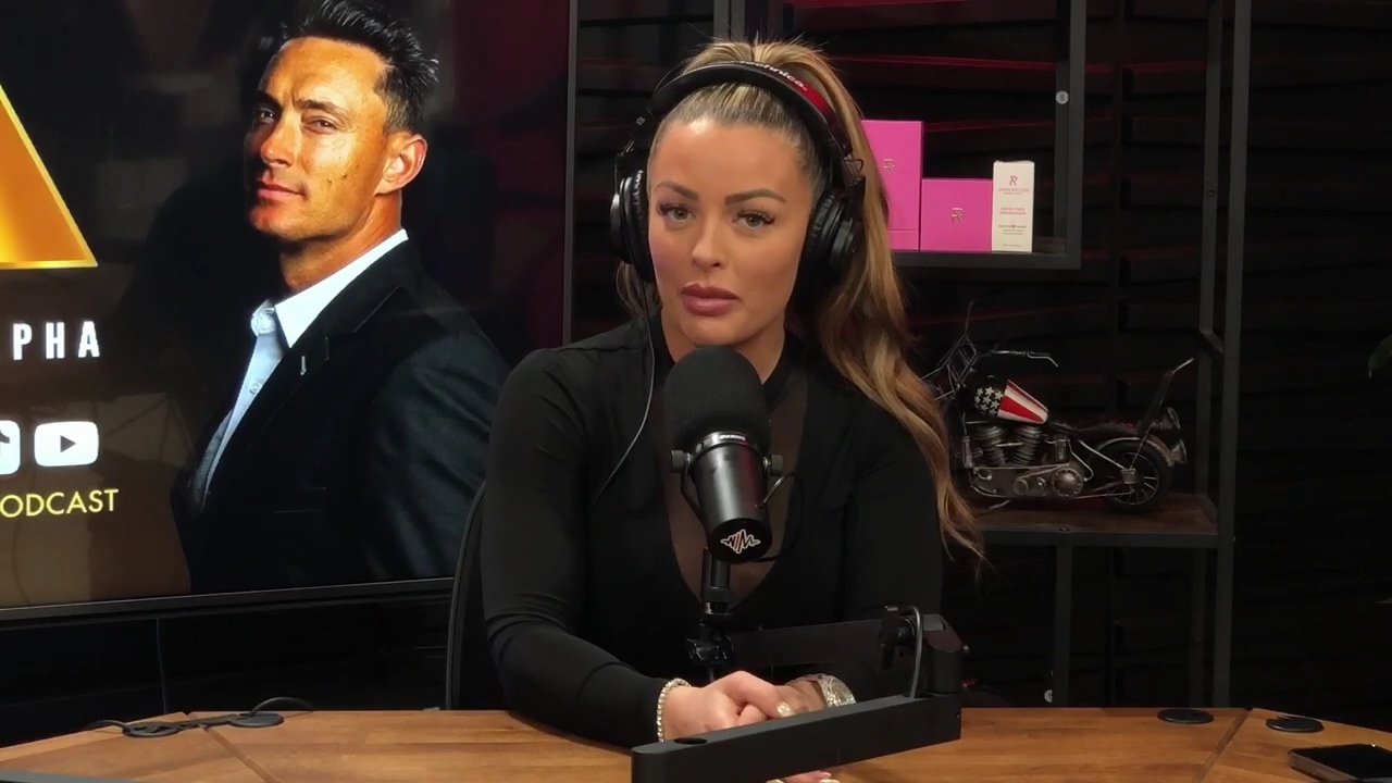 x2mate_com-Ep_14_-_Power_Alphas_Podcast__Super_Bowl2C_Taylor_Swift2C_Travis_Kelce___Mandy_Rose__mp42907.jpg