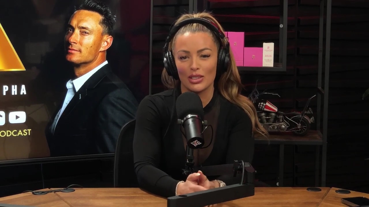 x2mate_com-Ep_14_-_Power_Alphas_Podcast__Super_Bowl2C_Taylor_Swift2C_Travis_Kelce___Mandy_Rose__mp42912.jpg