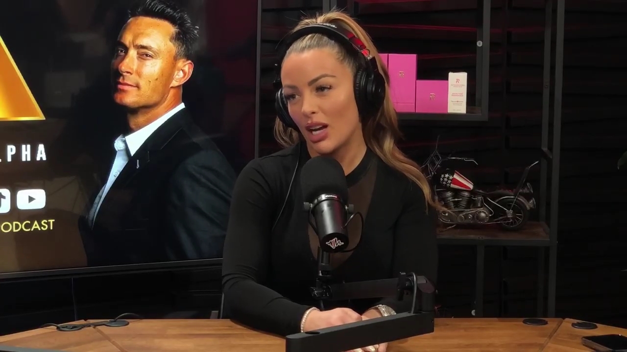 x2mate_com-Ep_14_-_Power_Alphas_Podcast__Super_Bowl2C_Taylor_Swift2C_Travis_Kelce___Mandy_Rose__mp42955.jpg