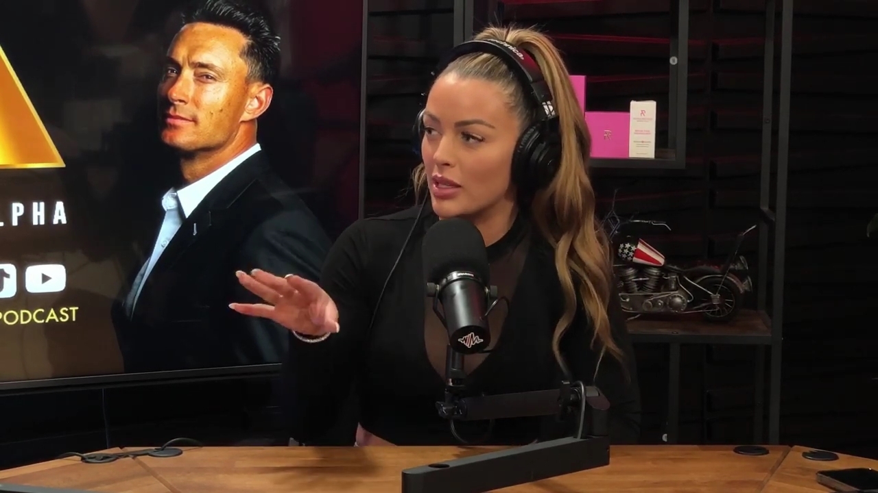 x2mate_com-Ep_14_-_Power_Alphas_Podcast__Super_Bowl2C_Taylor_Swift2C_Travis_Kelce___Mandy_Rose__mp43073.jpg