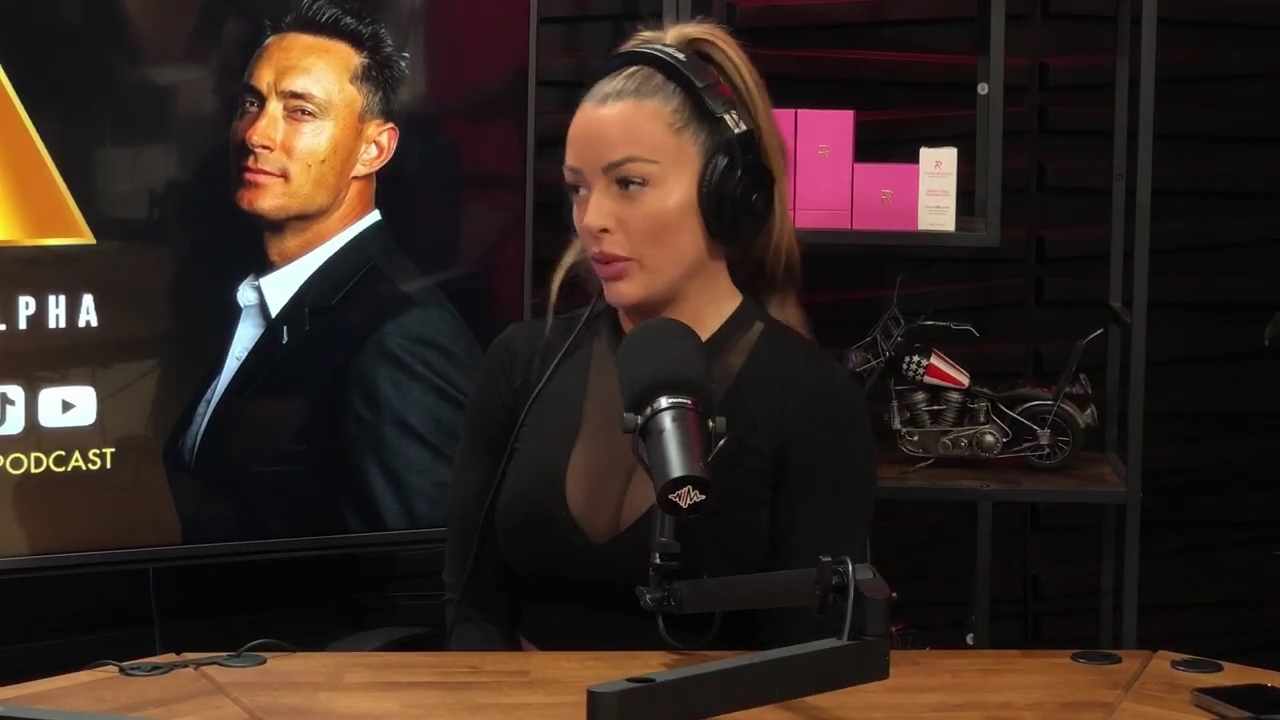 x2mate_com-Ep_14_-_Power_Alphas_Podcast__Super_Bowl2C_Taylor_Swift2C_Travis_Kelce___Mandy_Rose__mp43234.jpg