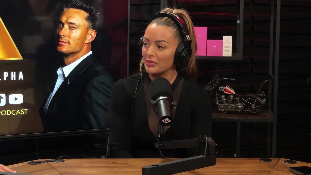 x2mate_com-Ep_14_-_Power_Alphas_Podcast__Super_Bowl2C_Taylor_Swift2C_Travis_Kelce___Mandy_Rose__mp43264.jpg