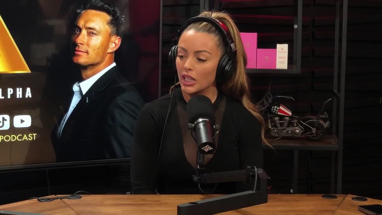 x2mate_com-Ep_14_-_Power_Alphas_Podcast__Super_Bowl2C_Taylor_Swift2C_Travis_Kelce___Mandy_Rose__mp43310.jpg