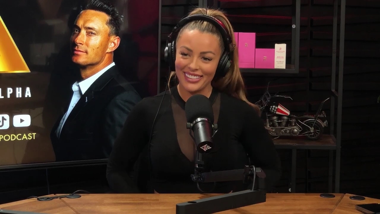 x2mate_com-Ep_14_-_Power_Alphas_Podcast__Super_Bowl2C_Taylor_Swift2C_Travis_Kelce___Mandy_Rose__mp43316.jpg
