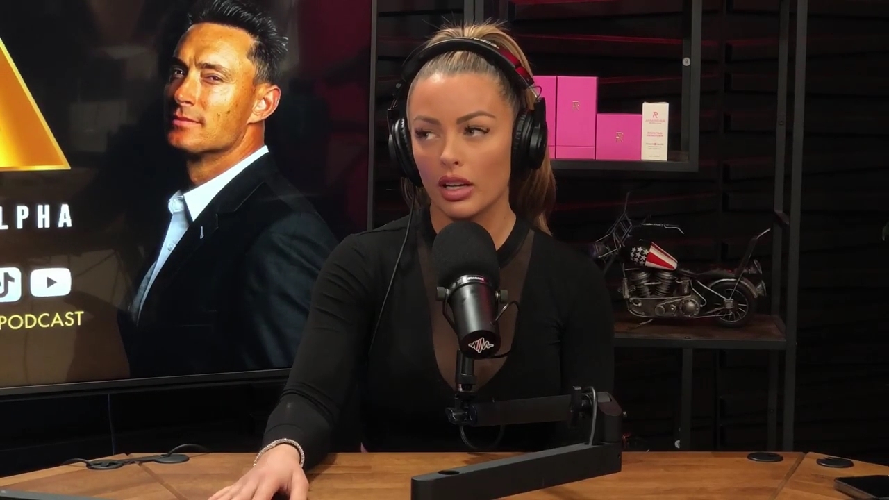 x2mate_com-Ep_14_-_Power_Alphas_Podcast__Super_Bowl2C_Taylor_Swift2C_Travis_Kelce___Mandy_Rose__mp43389.jpg
