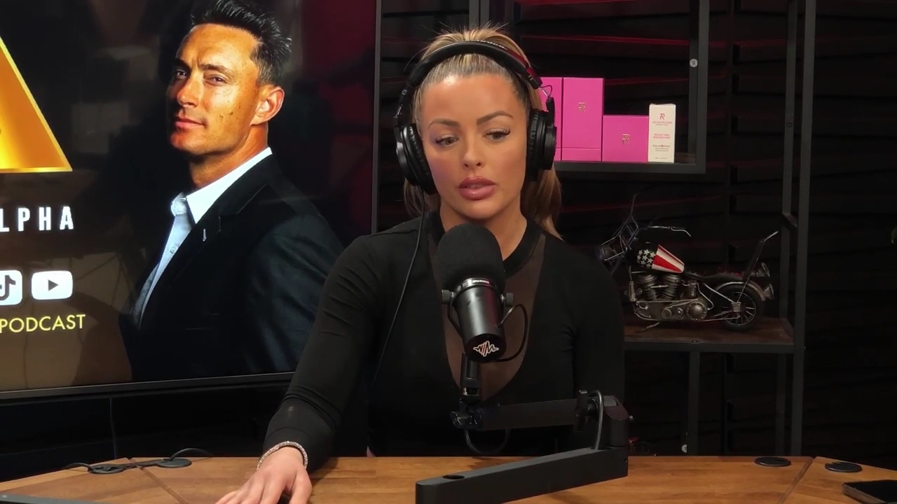 x2mate_com-Ep_14_-_Power_Alphas_Podcast__Super_Bowl2C_Taylor_Swift2C_Travis_Kelce___Mandy_Rose__mp43395.jpg