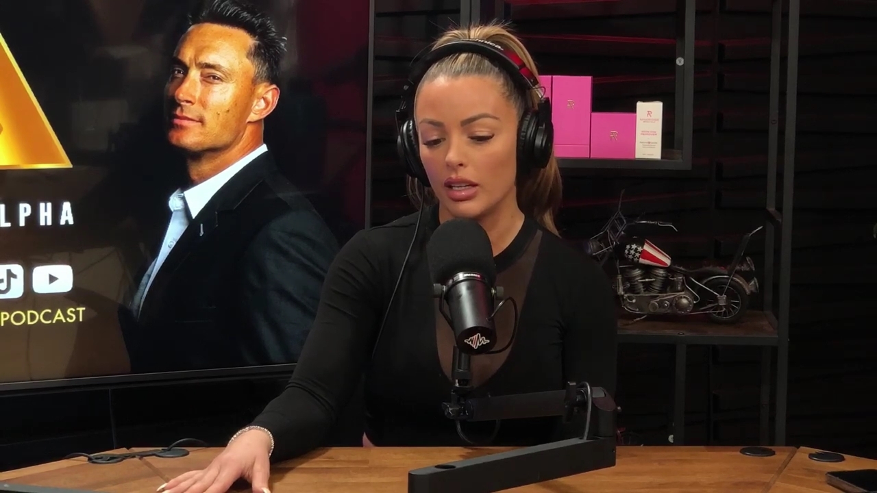 x2mate_com-Ep_14_-_Power_Alphas_Podcast__Super_Bowl2C_Taylor_Swift2C_Travis_Kelce___Mandy_Rose__mp43402.jpg