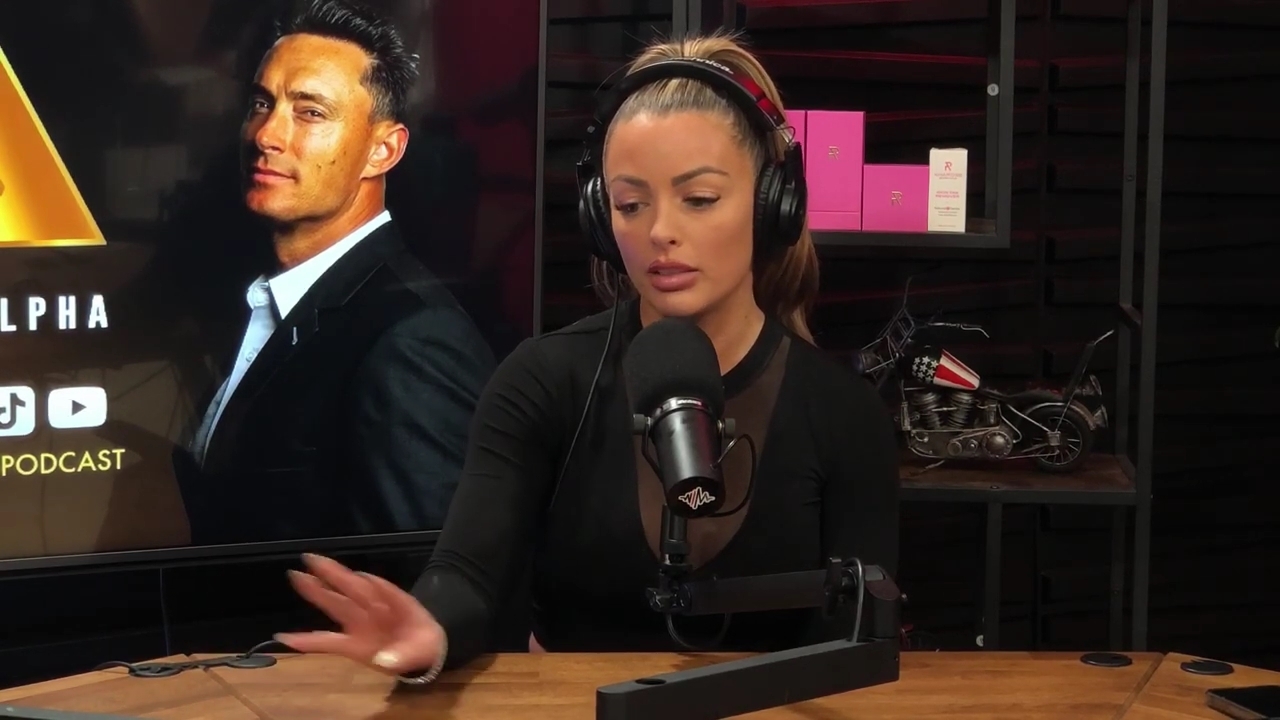 x2mate_com-Ep_14_-_Power_Alphas_Podcast__Super_Bowl2C_Taylor_Swift2C_Travis_Kelce___Mandy_Rose__mp43404.jpg