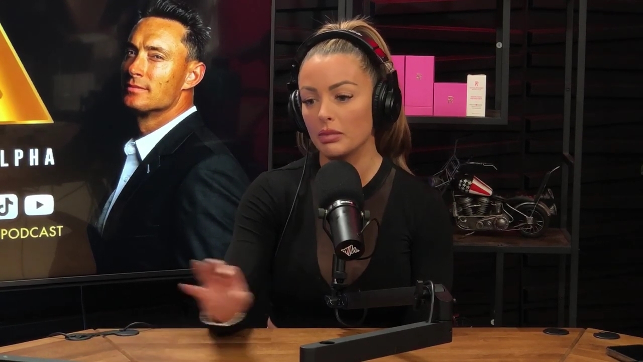 x2mate_com-Ep_14_-_Power_Alphas_Podcast__Super_Bowl2C_Taylor_Swift2C_Travis_Kelce___Mandy_Rose__mp43405.jpg