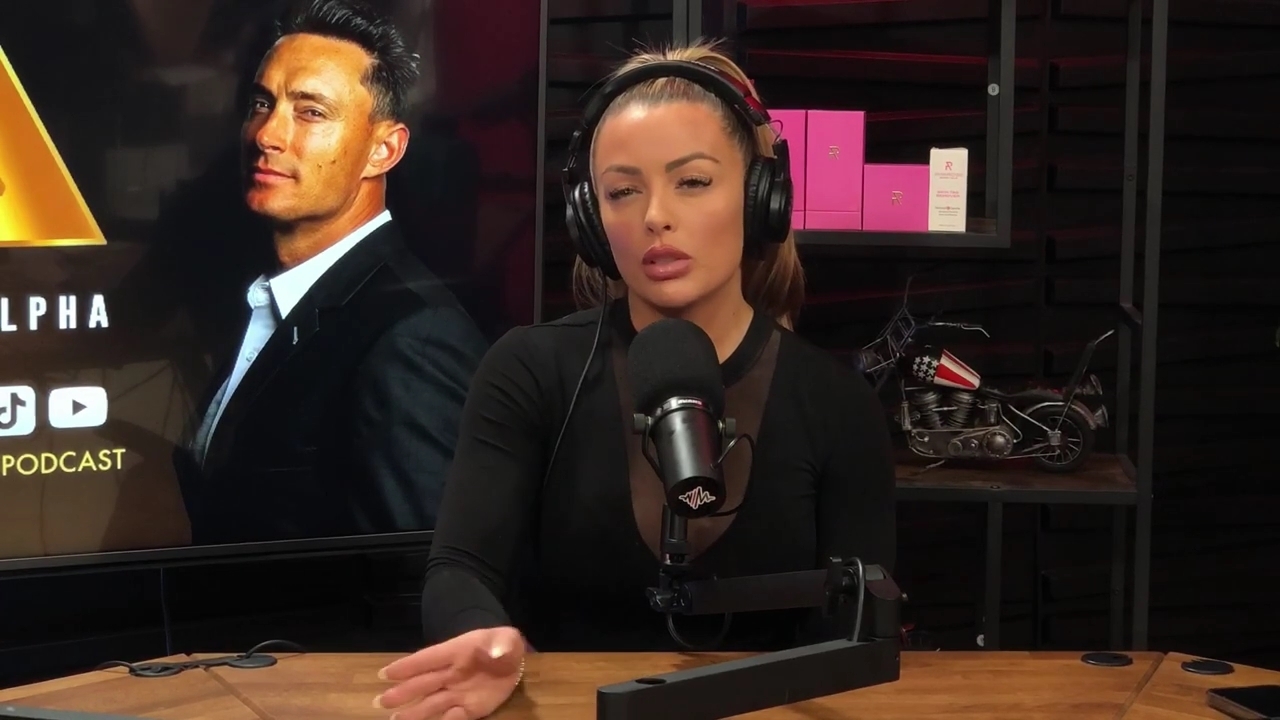 x2mate_com-Ep_14_-_Power_Alphas_Podcast__Super_Bowl2C_Taylor_Swift2C_Travis_Kelce___Mandy_Rose__mp43409.jpg