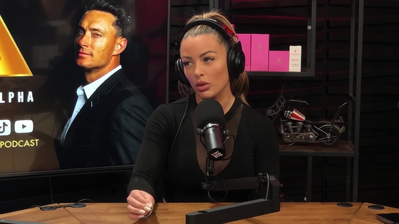 x2mate_com-Ep_14_-_Power_Alphas_Podcast__Super_Bowl2C_Taylor_Swift2C_Travis_Kelce___Mandy_Rose__mp43418.jpg