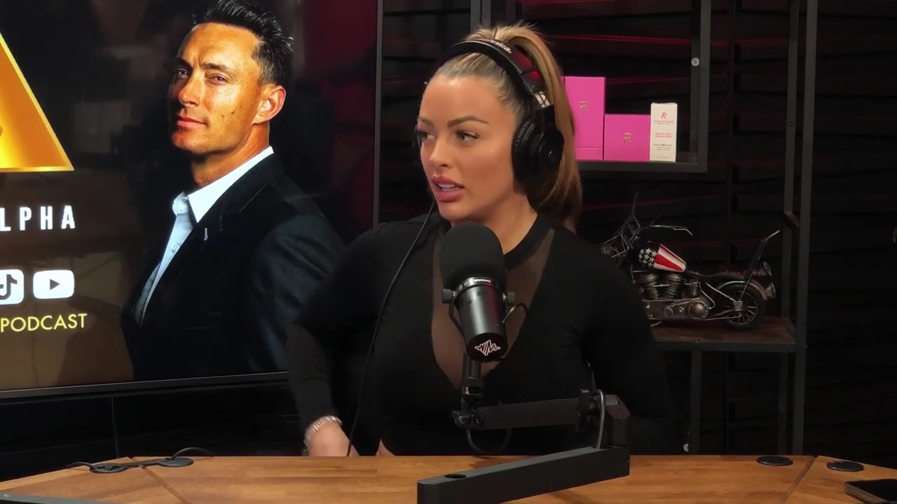 x2mate_com-Ep_14_-_Power_Alphas_Podcast__Super_Bowl2C_Taylor_Swift2C_Travis_Kelce___Mandy_Rose__mp43422.jpg