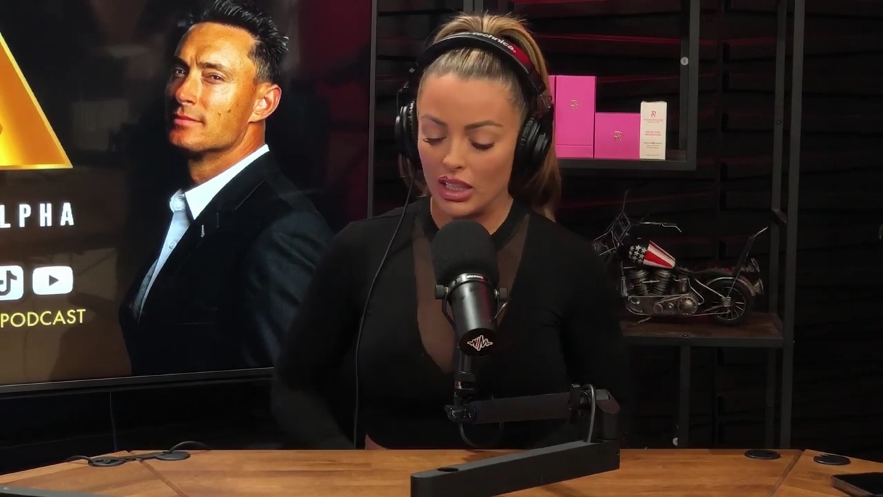 x2mate_com-Ep_14_-_Power_Alphas_Podcast__Super_Bowl2C_Taylor_Swift2C_Travis_Kelce___Mandy_Rose__mp43423.jpg