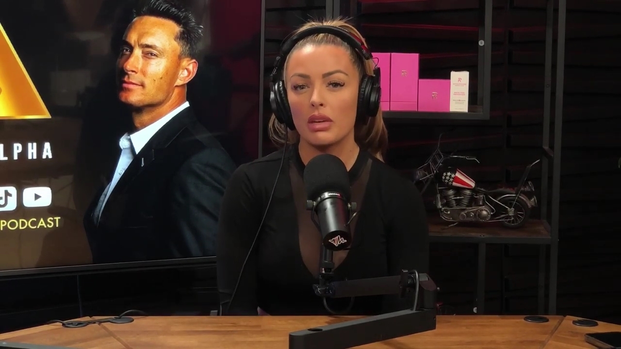 x2mate_com-Ep_14_-_Power_Alphas_Podcast__Super_Bowl2C_Taylor_Swift2C_Travis_Kelce___Mandy_Rose__mp43425.jpg