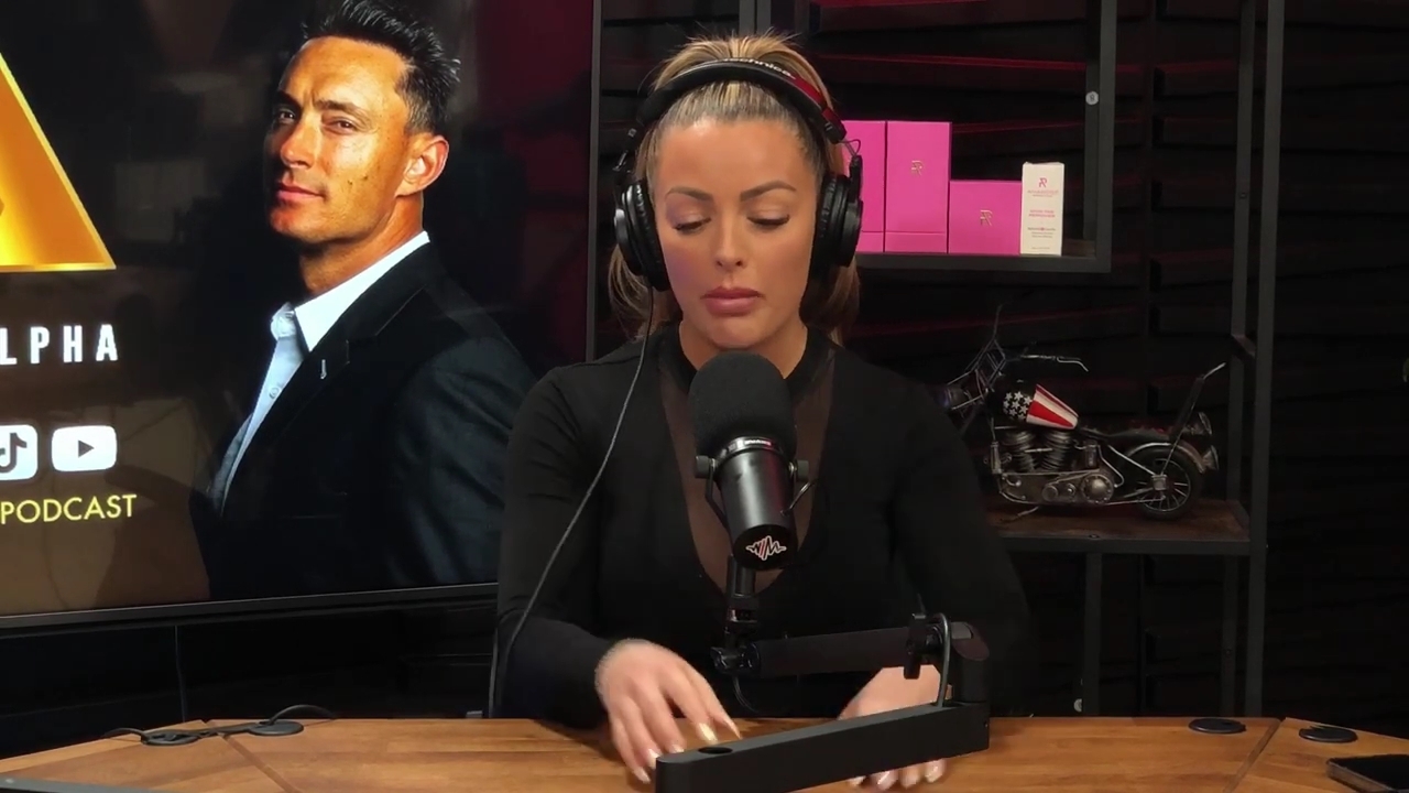 x2mate_com-Ep_14_-_Power_Alphas_Podcast__Super_Bowl2C_Taylor_Swift2C_Travis_Kelce___Mandy_Rose__mp43431.jpg