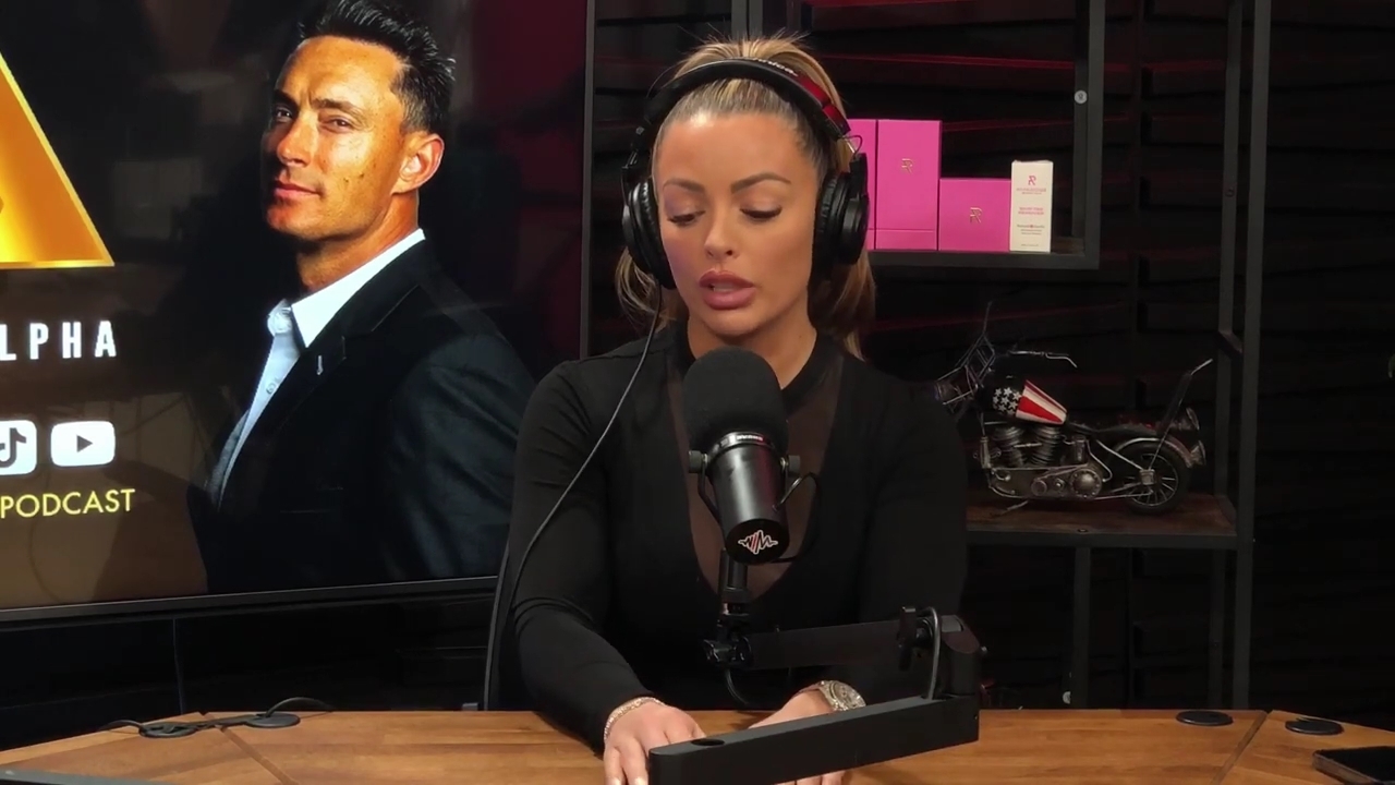 x2mate_com-Ep_14_-_Power_Alphas_Podcast__Super_Bowl2C_Taylor_Swift2C_Travis_Kelce___Mandy_Rose__mp43432.jpg