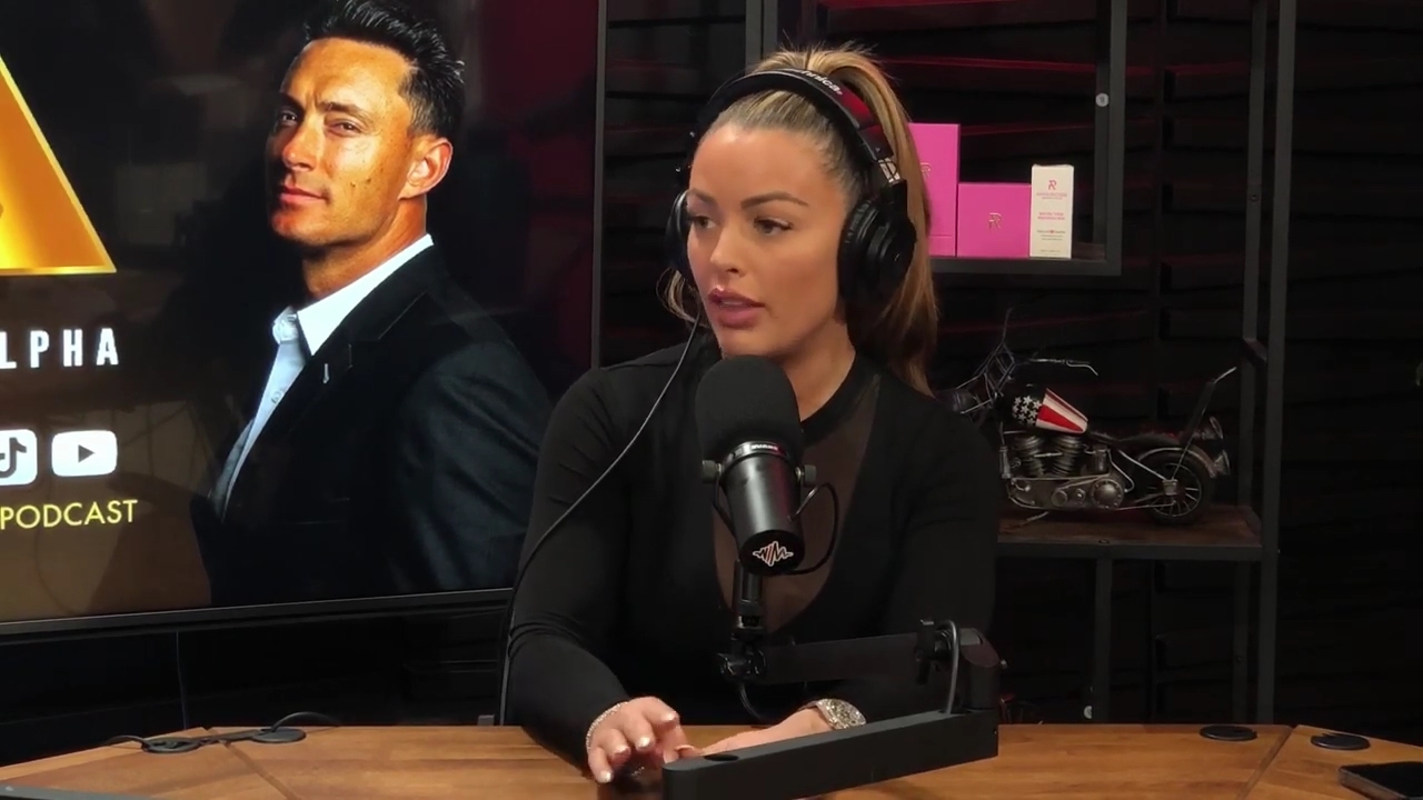 x2mate_com-Ep_14_-_Power_Alphas_Podcast__Super_Bowl2C_Taylor_Swift2C_Travis_Kelce___Mandy_Rose__mp43440.jpg