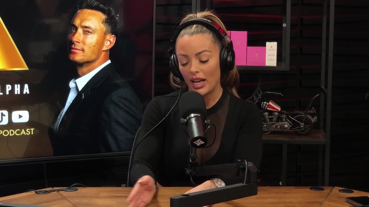 x2mate_com-Ep_14_-_Power_Alphas_Podcast__Super_Bowl2C_Taylor_Swift2C_Travis_Kelce___Mandy_Rose__mp43458.jpg