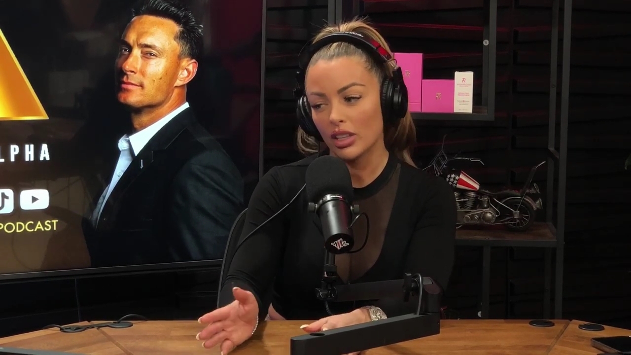 x2mate_com-Ep_14_-_Power_Alphas_Podcast__Super_Bowl2C_Taylor_Swift2C_Travis_Kelce___Mandy_Rose__mp43460.jpg