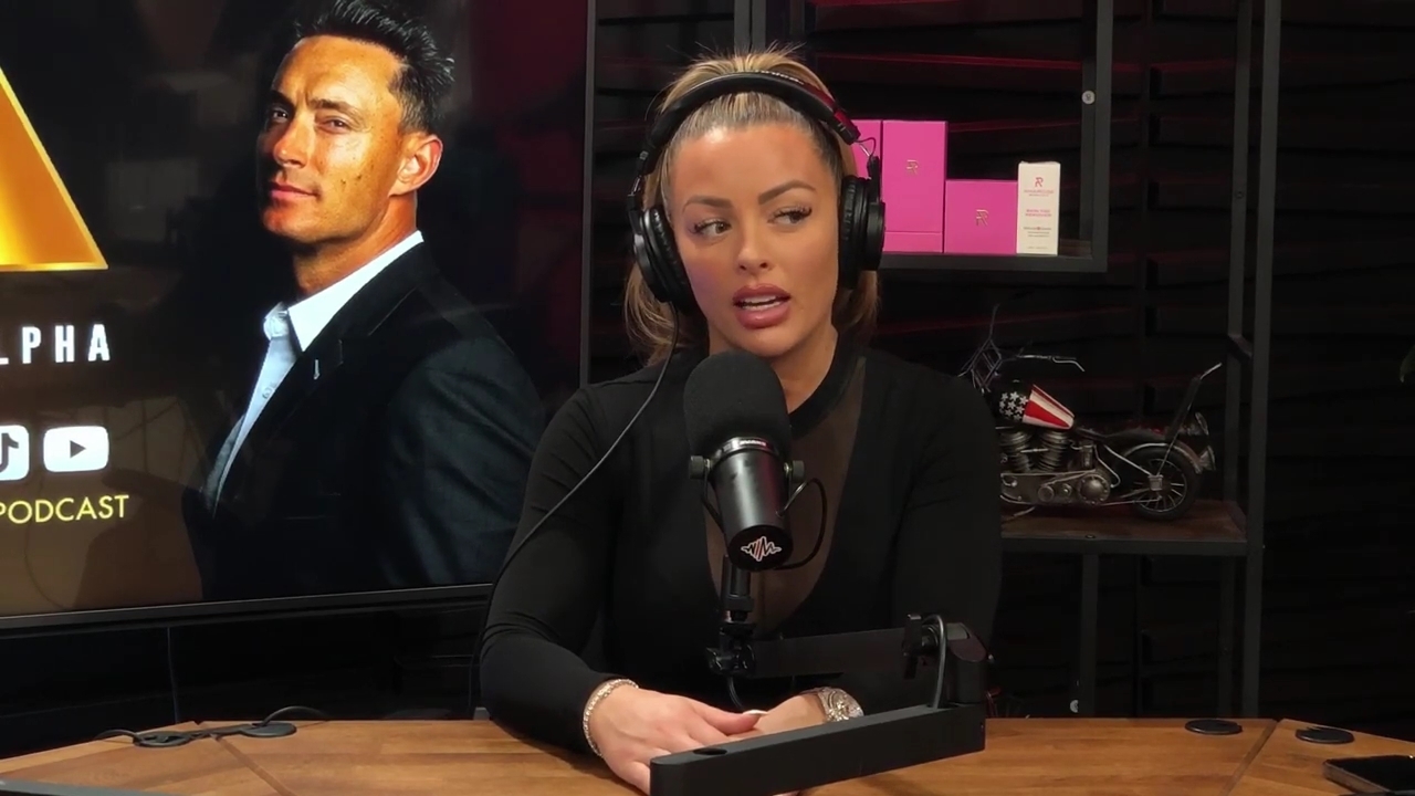 x2mate_com-Ep_14_-_Power_Alphas_Podcast__Super_Bowl2C_Taylor_Swift2C_Travis_Kelce___Mandy_Rose__mp43468.jpg